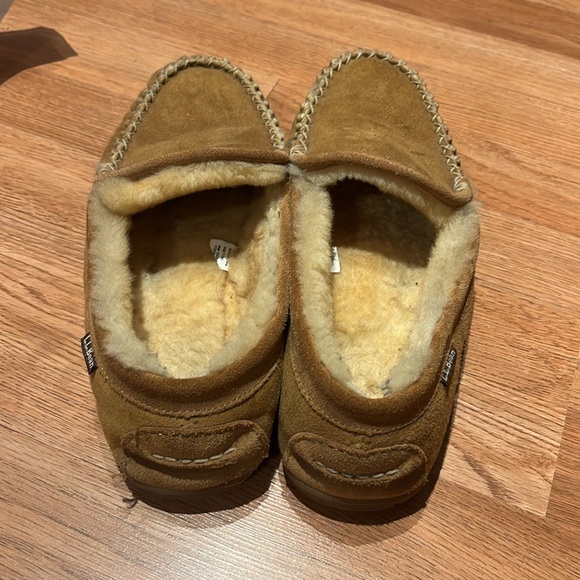 LLBean Men's Slippers - Picture 2 of 6